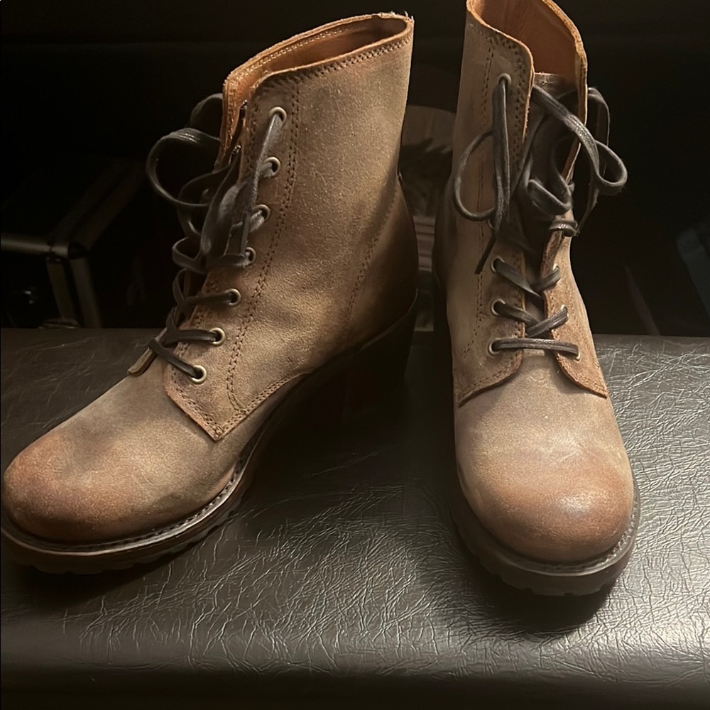FRYE Female Brown Lace-Up Boots